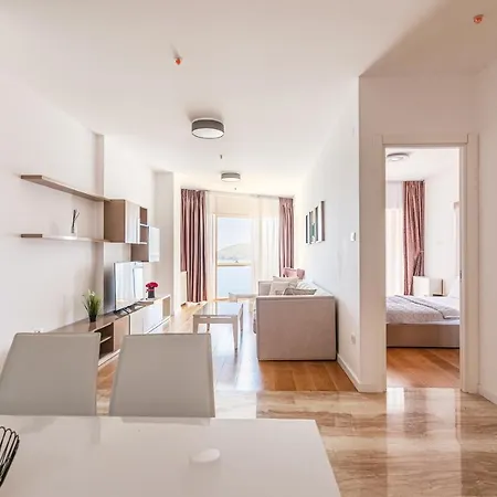 Lejlighed Sea View Royal Tre Canne Budva